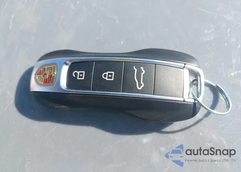 2022 Porsche Cayenne Coupe Gts z USA, uszkodzony, nr VIN WP1BG2AY9NDA55257